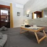 Apartamento Main Avenue Albufeira, Walk To Beach, Old Town, Shooping, Location *