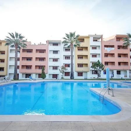 Main Avenue Albufeira, Walk To Beach, Old Town, Shooping, Location Албуфейра