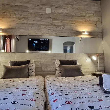 Appartement Main Avenue Albufeira, Walk To Beach, Old Town, Shooping, Location Albufeira