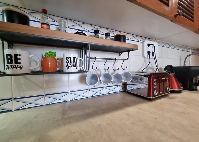 Main Avenue Albufeira, Walk To Beach, Old Town, Shooping, Location شقة