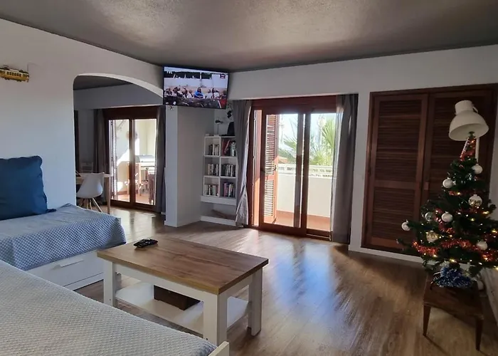 Main Avenue Albufeira, Walk To Beach, Old Town, Shooping, Location * البوفيرا