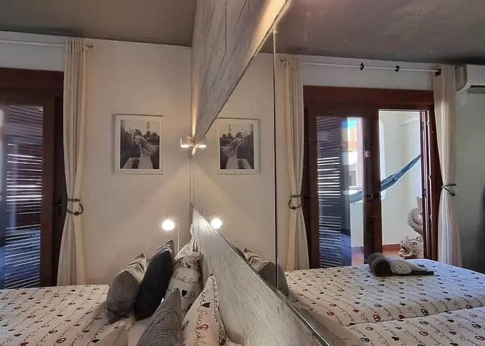 Main Avenue Albufeira, Walk To Beach, Old Town, Shooping, Location شقة *