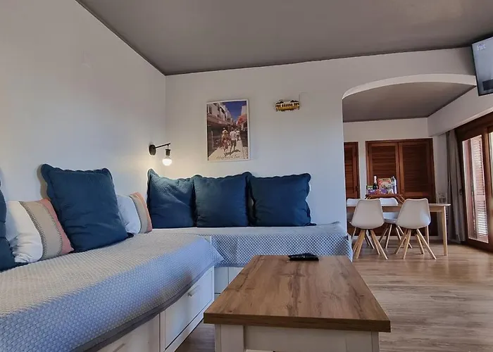 شقة Main Avenue Albufeira, Walk To Beach, Old Town, Shooping, Location البوفيرا