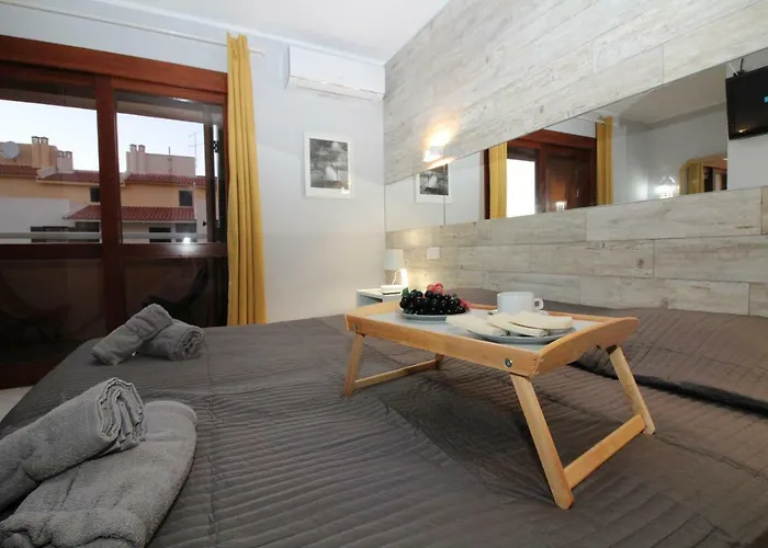 شقة Main Avenue Albufeira, Walk To Beach, Old Town, Shooping, Location *