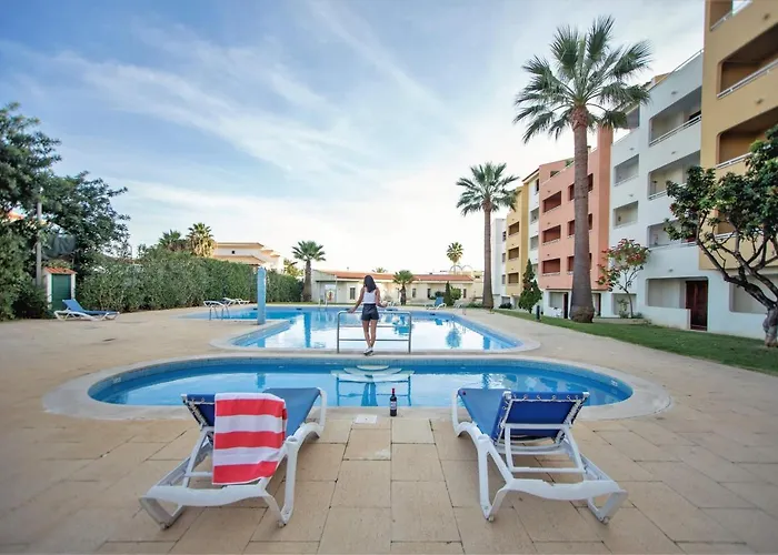 Main Avenue Albufeira, Walk To Beach, Old Town, Shooping, Location * البوفيرا