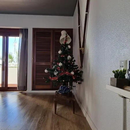 דירה Main Avenue Albufeira, Walk To Beach, Old Town, Shooping, Location *